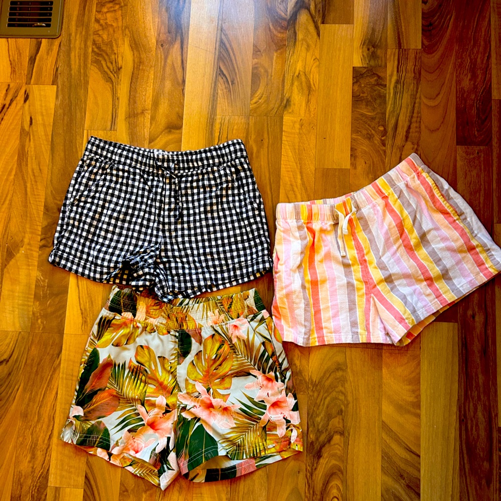 Assorted girls shorts